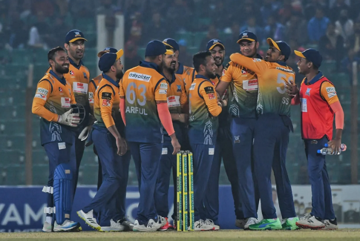 Taskin's hamstring injury catches up to him