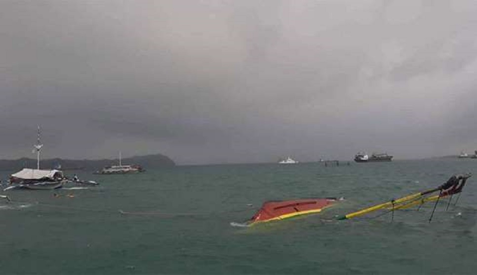 Tugboat capsize leaves 11 missing in northern Philippines